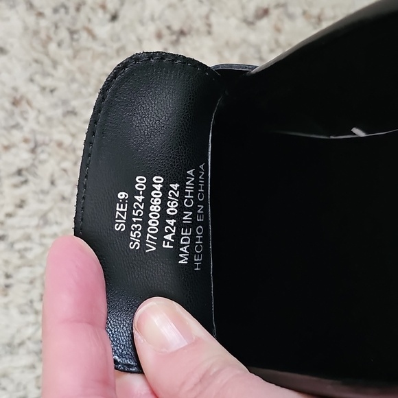 NWT Banana Republic Sz 9 black loafers - Picture 14 of 14